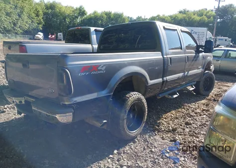 2003 Ford F-250 Lariat/Xl/Xlt from USA, damaged, VIN 1FTNW21P03ED62882